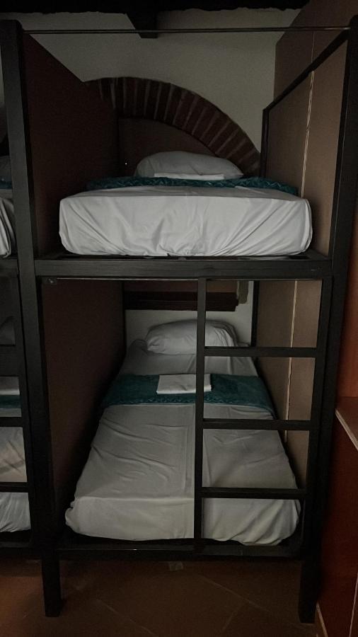 Feathers Hotel & Lounge Антигуа-Гватемала Экстерьер фото