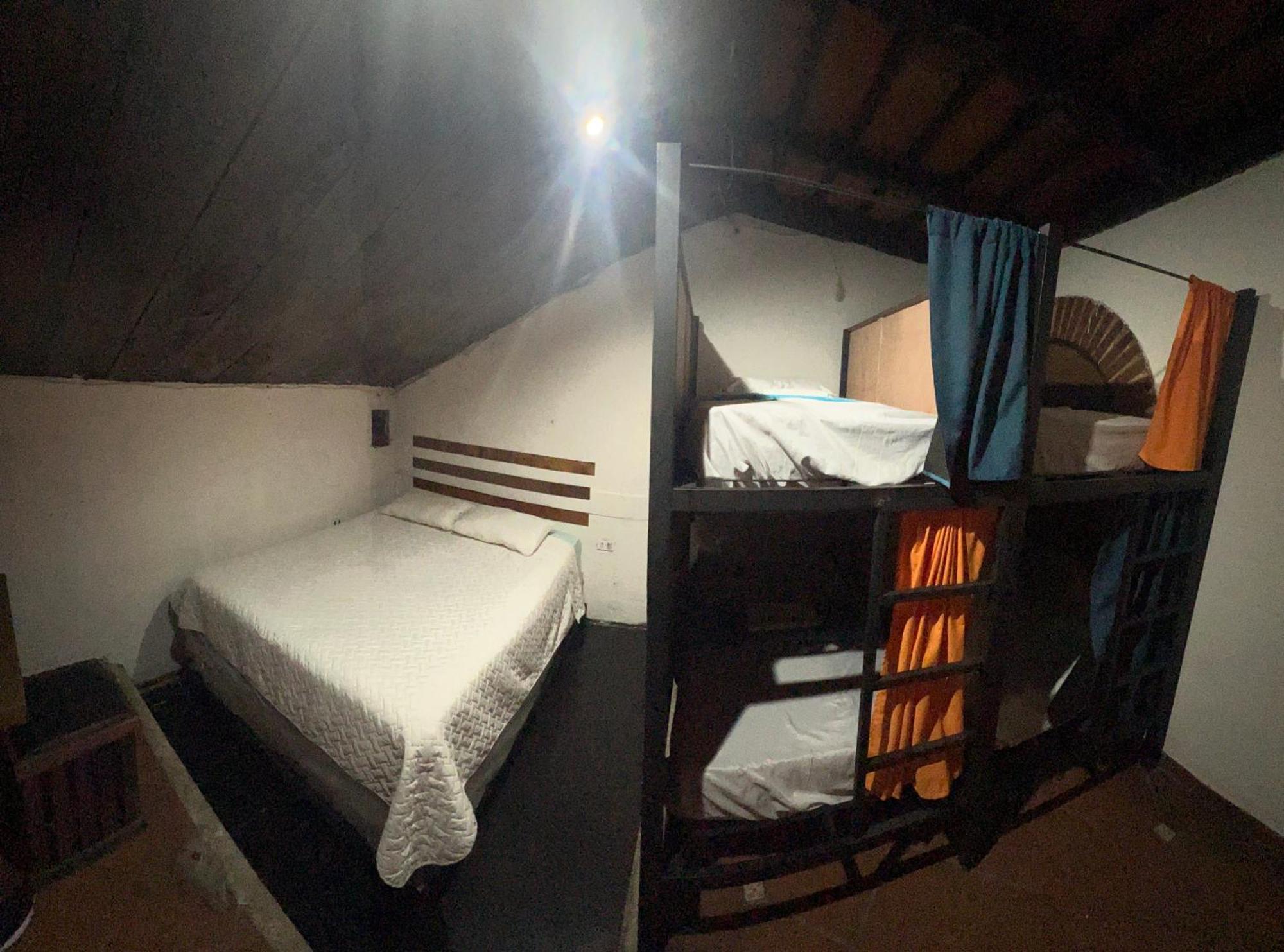 Feathers Hotel & Lounge Антигуа-Гватемала Экстерьер фото